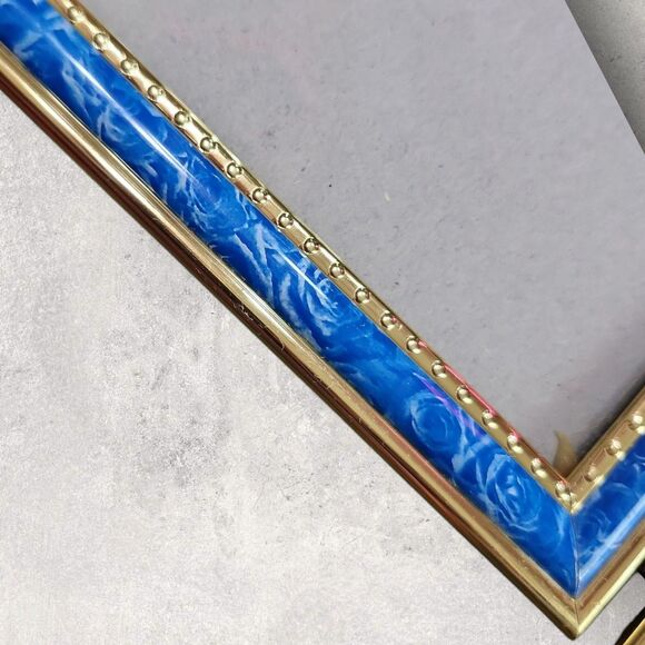 Vintage Hinged Photo Frame Blue Rose Plastic & Gold 5x7 & 4x6 Dual Display - Picture 4 of 6